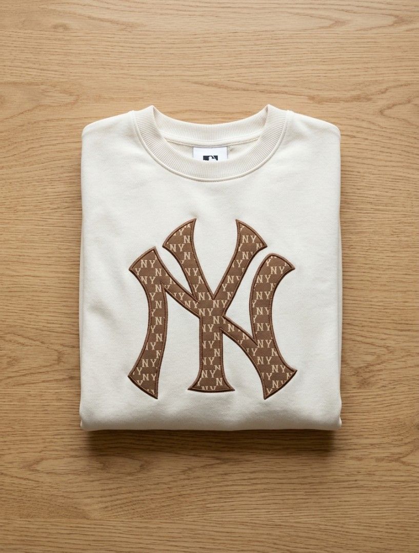 MLB NY YANKEES VARSITY SWEATER (Category: Coats, Jackets and Outerwear) located in Zamboanga. Submitted by luckythrifts67 (Listing ID 1470993176, Image 2). Description: Brand: MLB Korea / MLB NY Yankees Type: Sweater Jacket / Varsity Knit Jacket Condition: 10/10 - Like New, Excellent Condi, Good as New Issue: None. No stains, no holes, no lints Size on Tag: M Size Equivalent: EU 50 / UK 40 / US 40 Measurements: 24 x 26 - fits up to Large frame Or