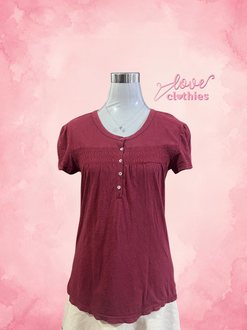 Monkey See Maroon Cotton Short Sleeve Top Size L (Category: Shirts) located in Tuguegarao City. Submitted by love_clothies (Listing ID 1471068464, Image 1). Description: - Brand: Monkey See - Color: Maroon - Size: L - Material: 100% Cotton - Design: Button-down front with gathered chest detailing - Style: Short sleeve, easy to match for daily casual wear.