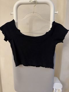(Category: ) located in . Submitted by clearingcloset_ (Listing ID 1471070674, Image 1). Description: .