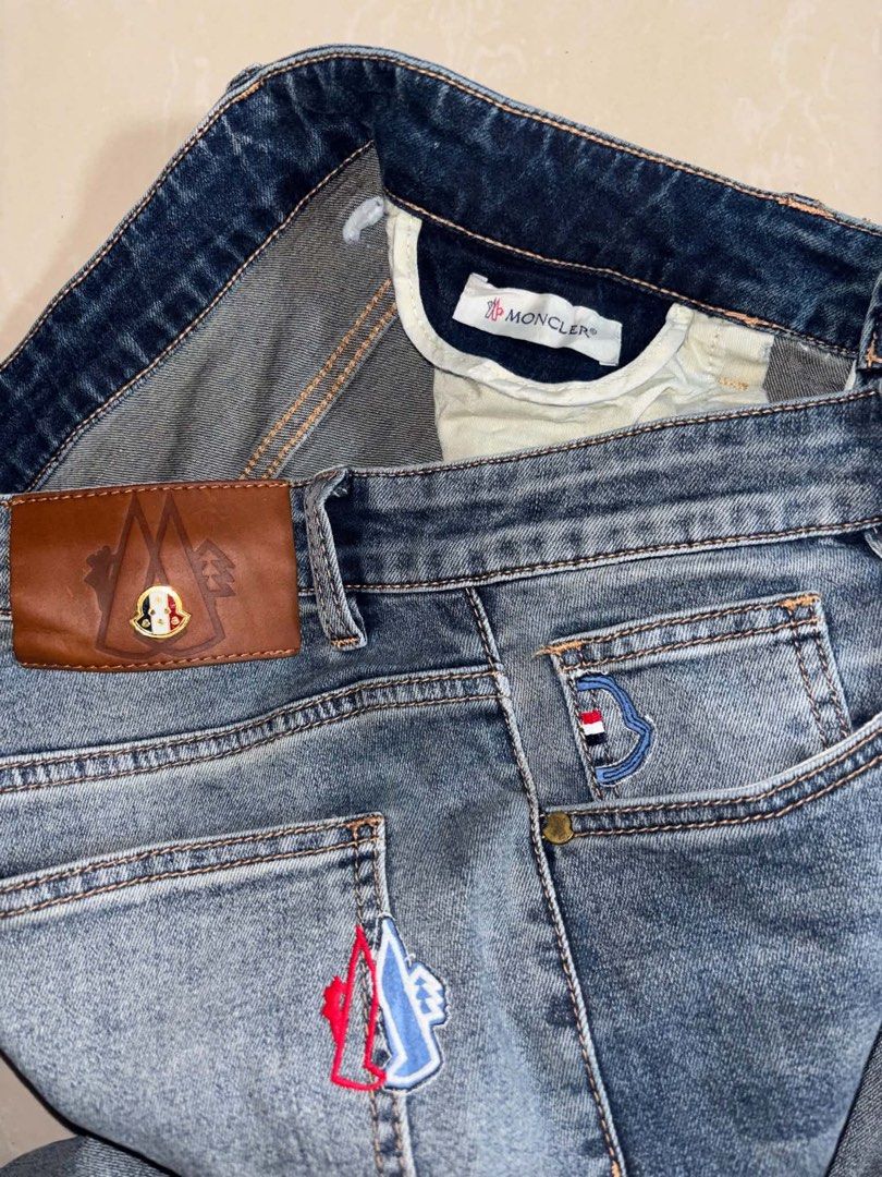 Monlcer Denim Slim (Category: Jeans) located in Lucena. Submitted by deniman (Listing ID 1470958260, Image 2). Description: Moncler Denim Slim Size 34 Length 42 Hem 6.3 Dmë.