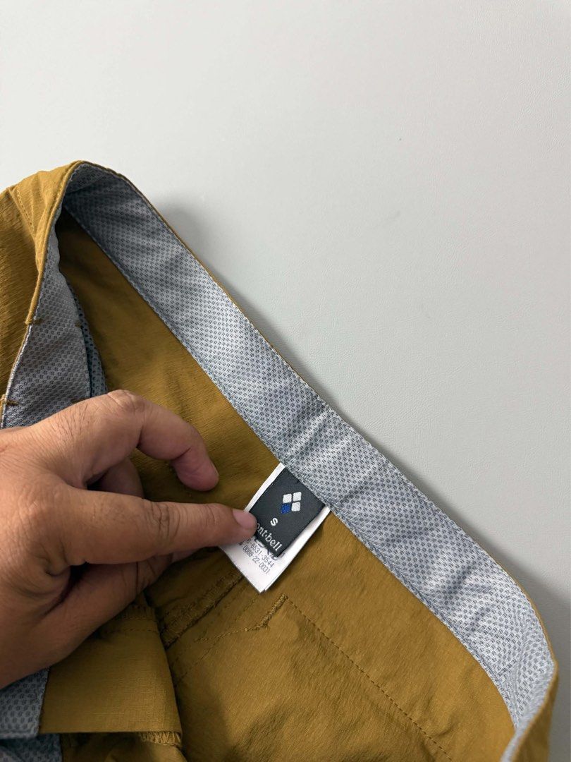 MONTBELL SUNNY SIDE PANTS (Category: Jeans) located in Guagua. Submitted by sweetboyy (Listing ID 1470970941, Image 3). Description: MONTBELL SUNNY SIDE PANTS EXCELLENT CONDITION SIZE SMALL ON TAG DIMES: WAISTLINE 32-33 / LENGTH 38 / LEG OPENING 8.5.