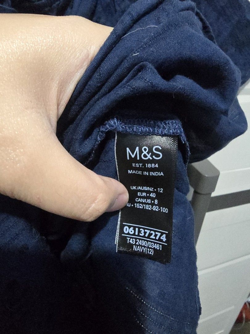 M&S Linen Top (Category: Blouses) located in Quezon City. Submitted by dinesaur (Listing ID 1471092111, Image 3). Description: .