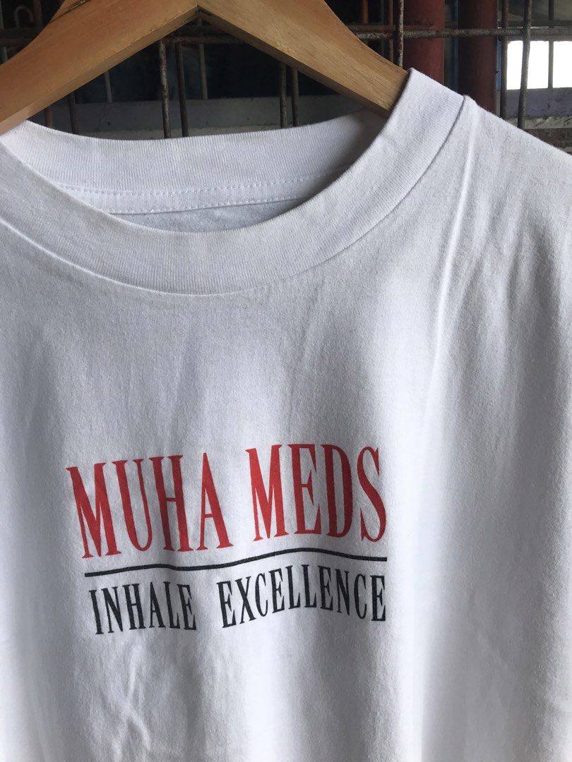 Muha meds tee (Category: Formal Shirts) located in Ligao. Submitted by klaifinds (Listing ID 1470965284, Image 3). Description: Size medium Excellent condition Need rewash .