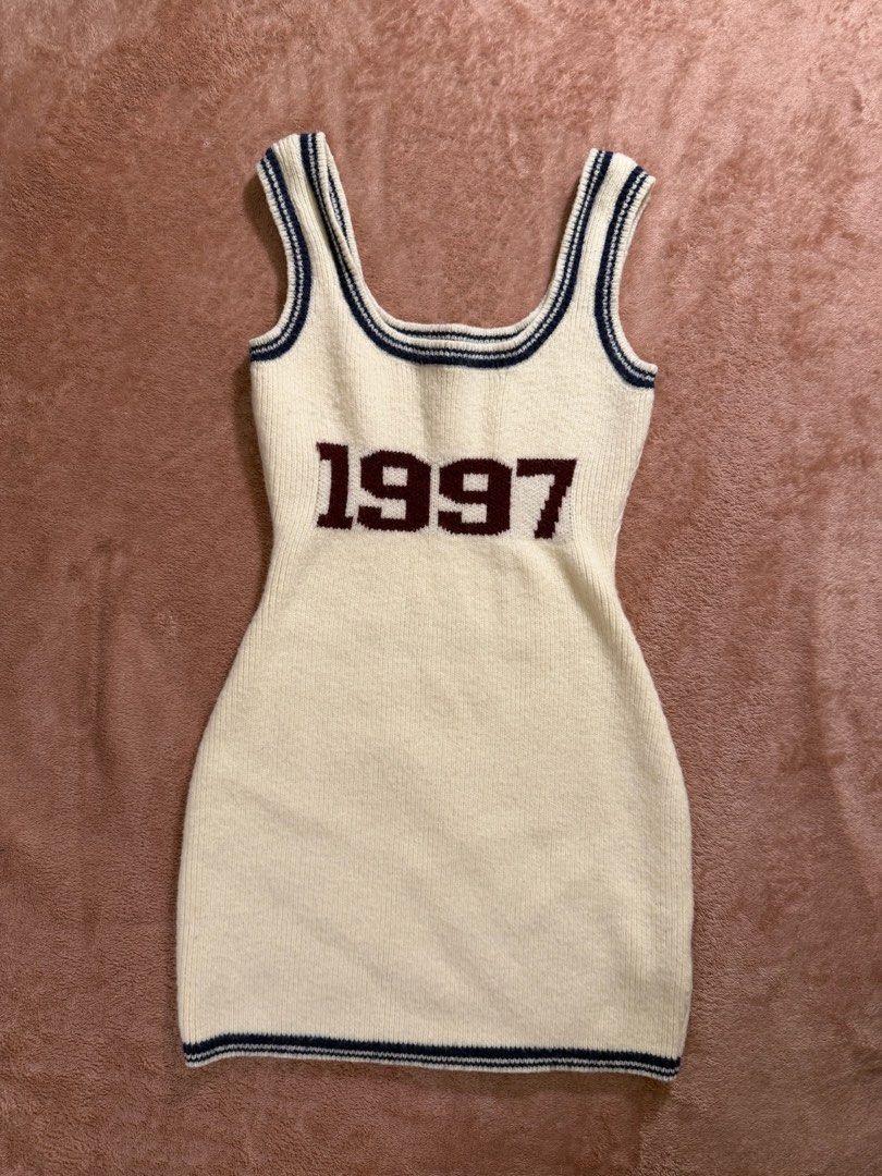 MUSERA KNITTED DRESS (Category: Dresses) located in Cavite. Submitted by prelovedbyreluv (Listing ID 1470918902, Image 1). Description: .