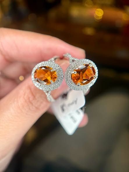 Natural Citrine & Diamonds in S925 Silver | Statement Ring (Category: Rings) located in Baguio. Submitted by asna_taku (Listing ID 1471026500, Image 1). Description: 🍊✨ Natural Citrine & Diamonds in S925 Silver | Statement Ring A little sunshine for your jewelry collection! 💛 This gorgeous orangy-yellow natural citrine sparkles beautifully against a halo of natural diamonds, creating an elegant statement piece with timeless charm. ✨ Natural Cit