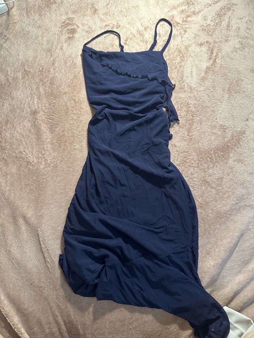 NAVY BLUE NIGHT OUT DRESS (Category: Dresses) located in Cavite. Submitted by prelovedbyreluv (Listing ID 1471078792, Image 1). Description: .