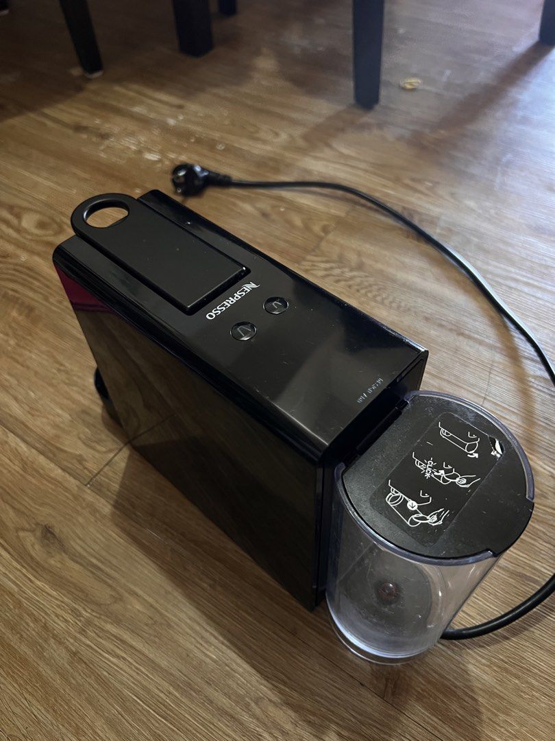 Nespresso Essenza Mini Coffee Machine Black (Category: Coffee Machines & Makers) located in Cavite. Submitted by yminhq (Listing ID 1470983287, Image 2). Description: RF: decluttering last price 5k .
