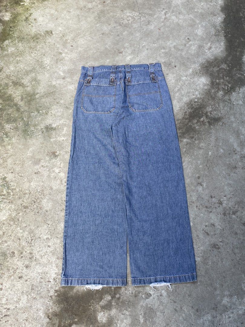 Net Mens Baggy Jeans 👖 (Category: Jeans) located in Roxas City. Submitted by patch_archive (Listing ID 1471061085, Image 2). Description: Net Mens Baggy Jeans 👖 📏 ACTUAL DIMENSION USING INCHES 👖 WAIST :34 👖 LENGTH : 43 👖 THIGH : 13.5 👖 HEM : 10 👖 FLAWS : Heel Bites 🏷️ PRICE : 500 PHP + SF * MESSAGE ME IF YOU HAVE ANY OTHER QUESTION ABOUT SIZING . 🚚 Local shipping fee ( 70-85 Php) ✈️ International Shipping fee cost “DM” 💳 Mode of paymen