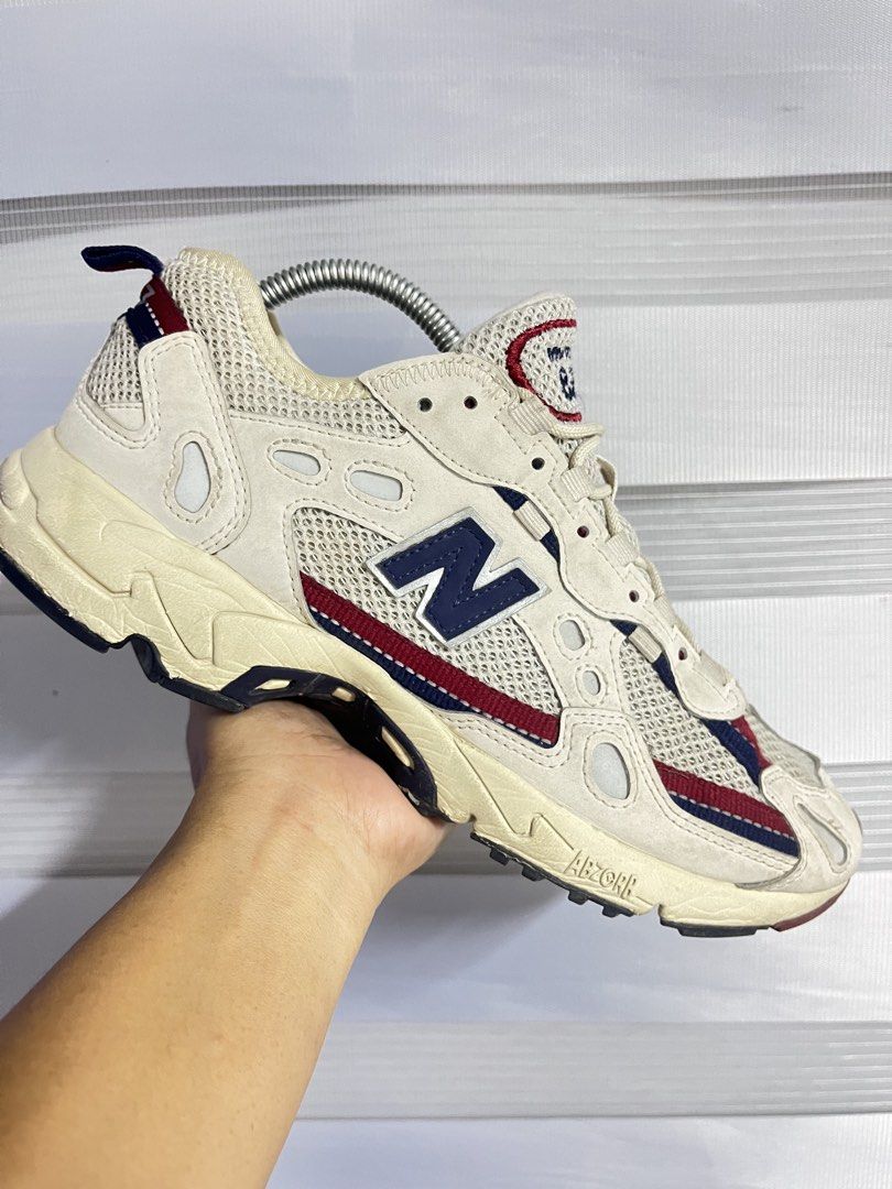 New Balance (Category: Sneakers) located in Iriga City. Submitted by lkiss13 (Listing ID 1470991178, Image 2). Description: Im selling branded thrifted shoes..