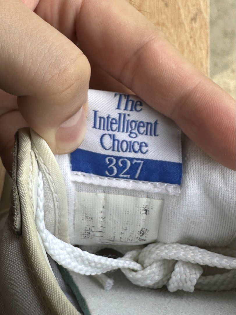 New balance 327 Grey and White (Category: Sneakers) located in Butuan. Submitted by BytheriverClothing (Listing ID 1470981228, Image 3). Description: Issue: signs of usage, small scratch on upper, stains (barely visible) Size 9 Euro 42.5 27cm Very good condition .