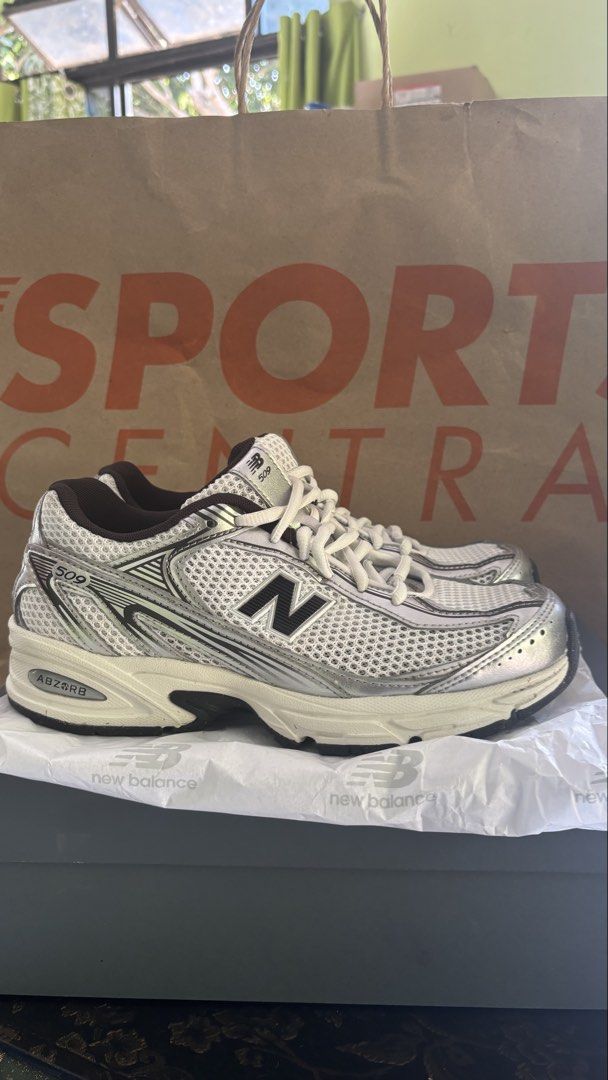 New Balance 509 Shoes (Category: Sneakers) located in Davao. Submitted by mielle_888 (Listing ID 1470934483, Image 1). Description: ‼️AUTHENTIC & UNISEX • Bought at Sports Central from 6,995 php (receipt shown above) •Got only worn ONCE •No damage or issues, good as brand new • Comes with the original box, and paperbag • Silver-black color • Can fit 7-8 shoe size • Will be sanitized before shipping •If u want more pics for a much closer look, jus