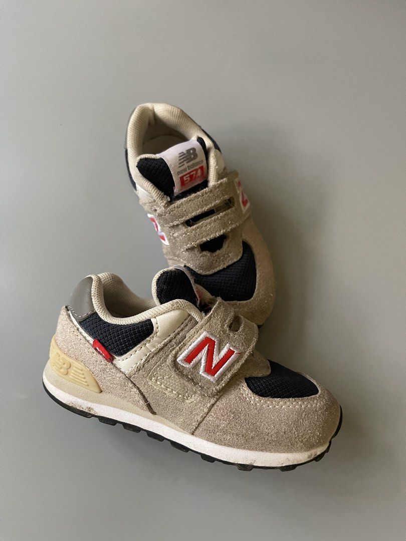 new balance 574 shoes (Category: Babies & Kids Fashion) located in Bacoor. Submitted by ush.dane (Listing ID 1470984314, Image 1). Description: new balance 574 good as new (dumi lang) size: 7us 13.5cm.