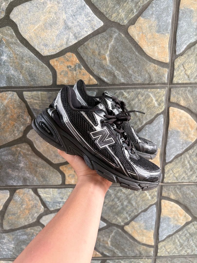 New Balance 740 (Category: Sneakers) located in Molave. Submitted by shoethriftengs (Listing ID 1471010754, Image 1). Description: Pm for more details.