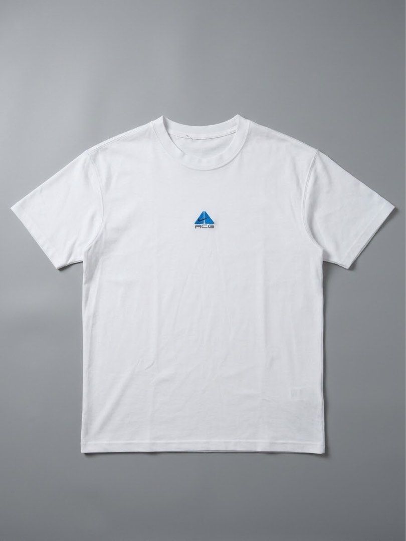 Nike ACG shirt (Category: Tshirts & Polo Shirts ) located in Manila. Submitted by brightcloud_25 (Listing ID 1470981556, Image 1). Description: Nike ACG shirt (Lungs) * cut size tag but aunthetic Size small fit med/large 21 x 27 Excellent condition 550 + sf.