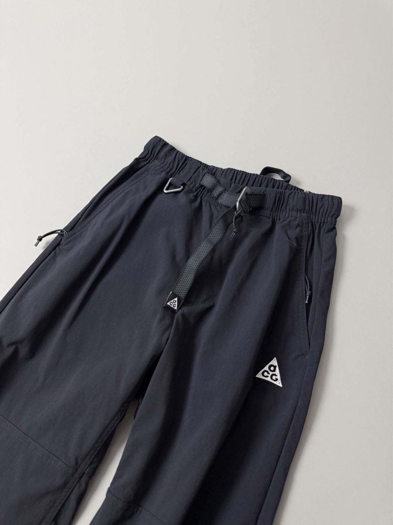 NIKE ACG UV PROTECTION HIKING PANTS (Category: Jeans) located in Guagua. Submitted by sweetboyy (Listing ID 1471066695, Image 3). Description: NIKE ACG UV PROTECTION HIKING PANTS EXCELLENT CONDITION SIZE SMALL ON TAG DIMES: WAISTLINE 28-30 / LENGTH 37 / LEG OPENING 8.5.
