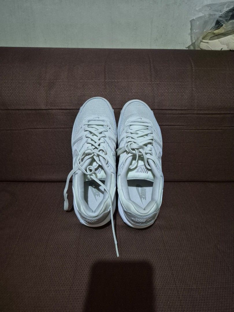 Nike Air Max Command Size US 7 (Category: Sneakers) located in Manila. Submitted by jm1218 (Listing ID 1471048785, Image 1). Description: - Brand: Nike - Color: Clean White - Size: US 7 / UK 4.5 / EUR 38 - Condition: Excellent, spotless tread underneath with zero dirt - Features: Comfortable cushioning and durable rubber outsoles - Perfect for: Classic everyday wear and daily rotation.