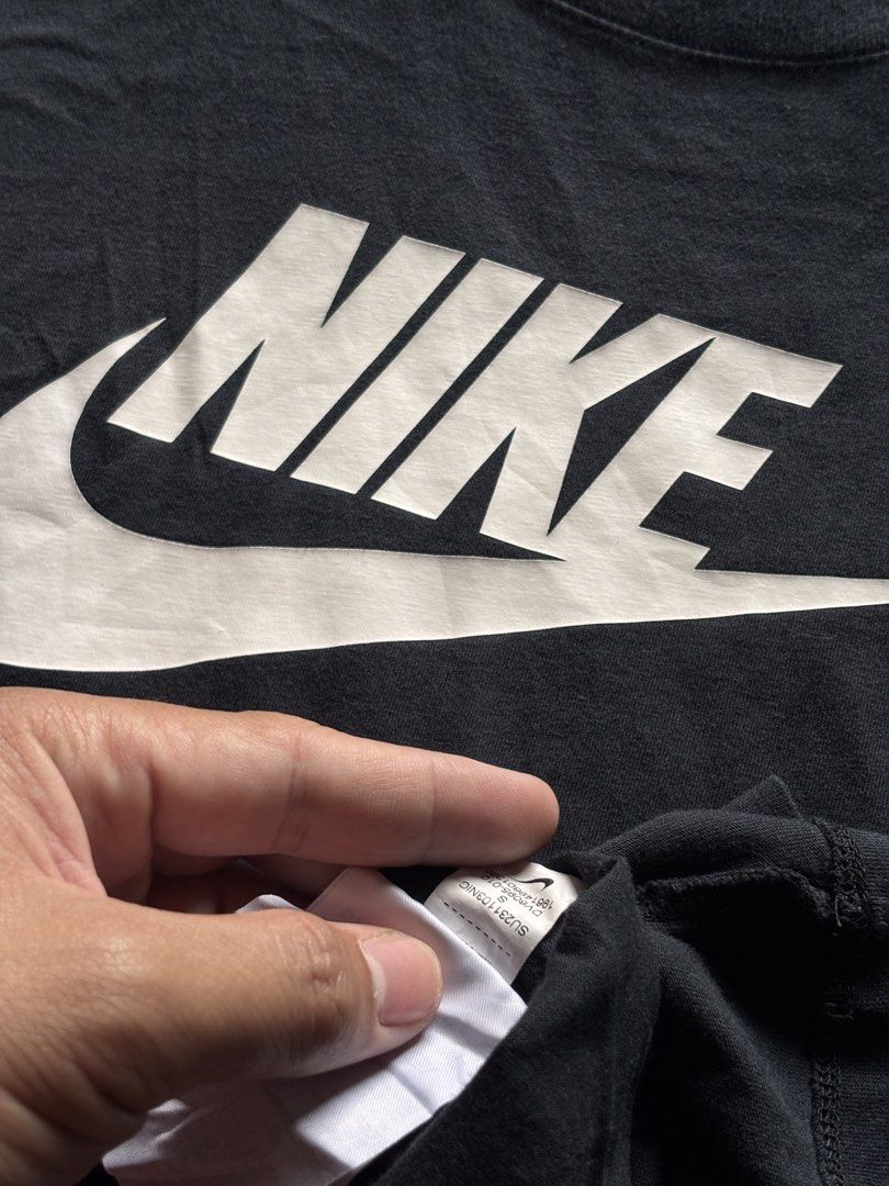 Nike Big Logo (Category: Activewear) located in Polomolok. Submitted by kuishh (Listing ID 1471029136, Image 2). Description: S to M.