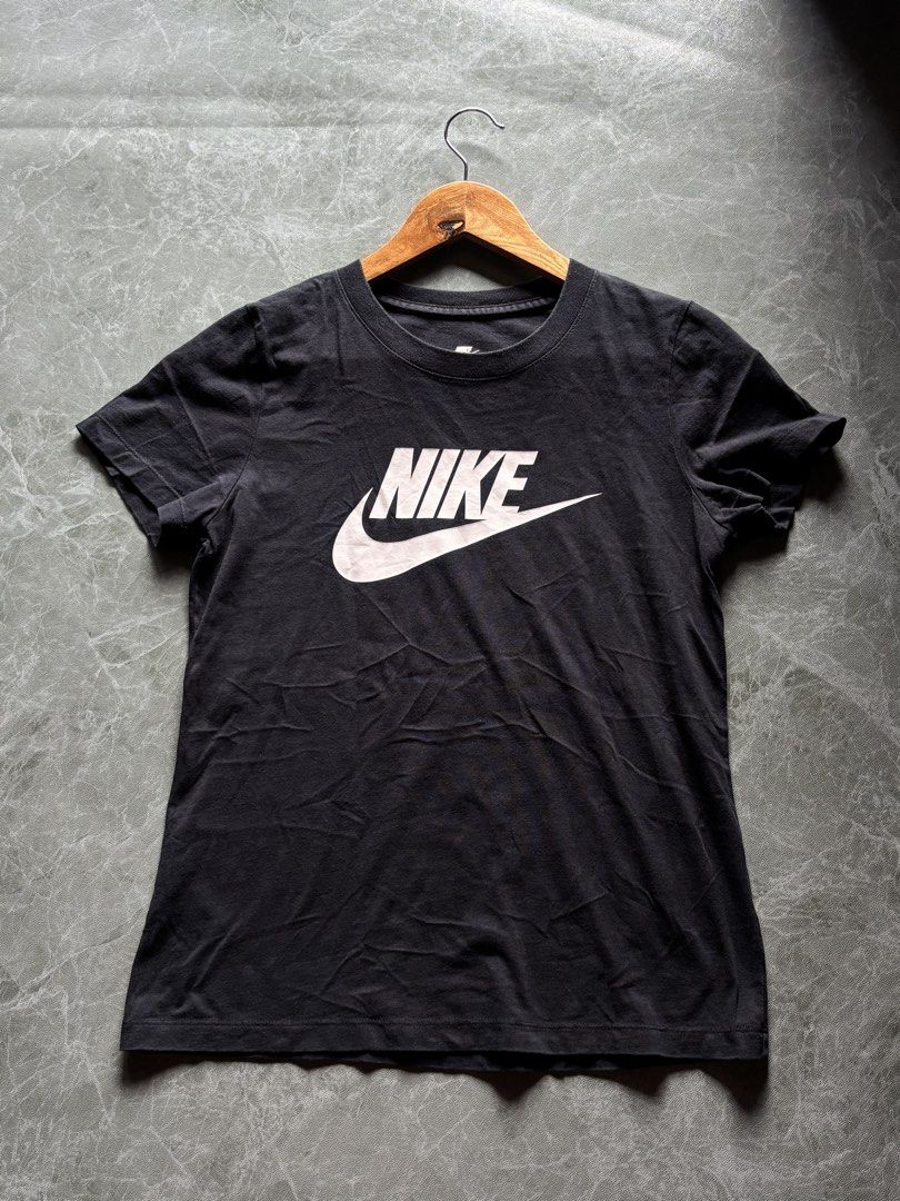 Nike Big Logo (Category: Activewear) located in Polomolok. Submitted by kuishh (Listing ID 1471029136, Image 1). Description: S to M.