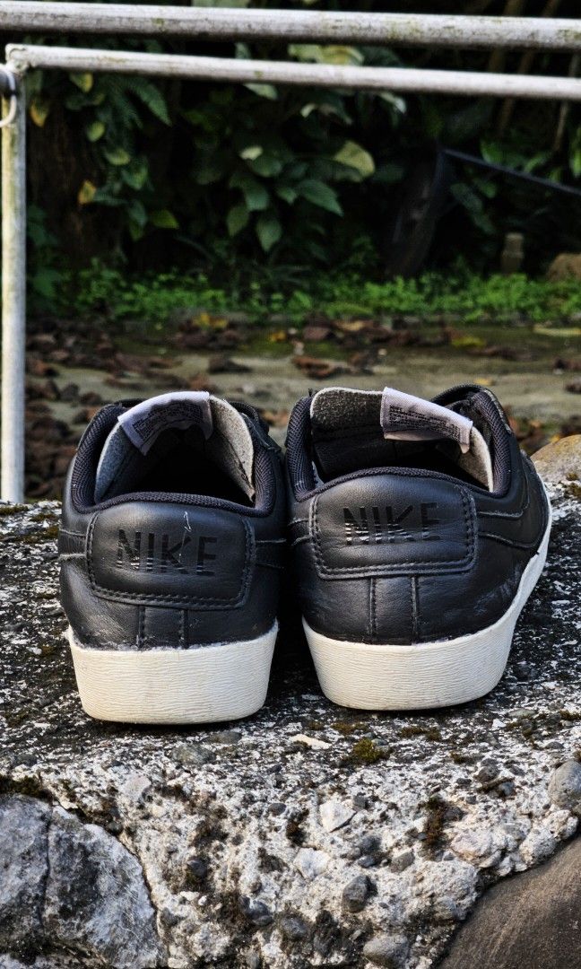 Nike Blazer SE (Category: Sneakers) located in Baguio. Submitted by thriftyjomal (Listing ID 1471062156, Image 3). Description: 🔹️Size: 8 US Women ( Fits 39 Euro ) 🔹️Authentic 🔹️Baguio Loc 📍 🔹️Meetup-Dropping-Shipping Accepted ❗️❗️Negotiable ❗️❗️ Honest Issue : REGLUED (tawaran nyo nalang).