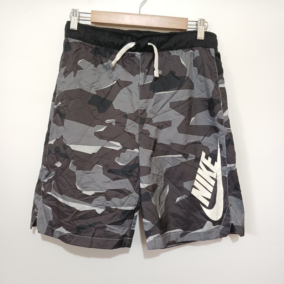 NIKE CAMOU SHORT (Category: Shorts) located in Ozamiz City. Submitted by 2nd.sight (Listing ID 1471043000, Image 1). Description: size: xl youth : small adult w: 29-32 l: 20 like new.