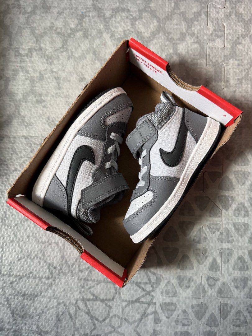 Nike Court Borough Mid (TDV) (Category: Babies & Kids Fashion) located in Muntinlupa City. Submitted by chmlvlla0902 (Listing ID 1471092144, Image 1). Description: Used 3x only .