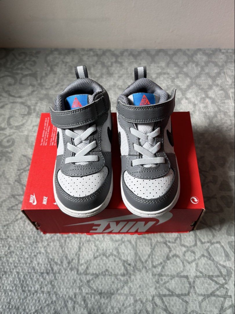Nike Court Borough Mid (TDV) (Category: Babies & Kids Fashion) located in Muntinlupa City. Submitted by chmlvlla0902 (Listing ID 1471092144, Image 3). Description: Used 3x only .