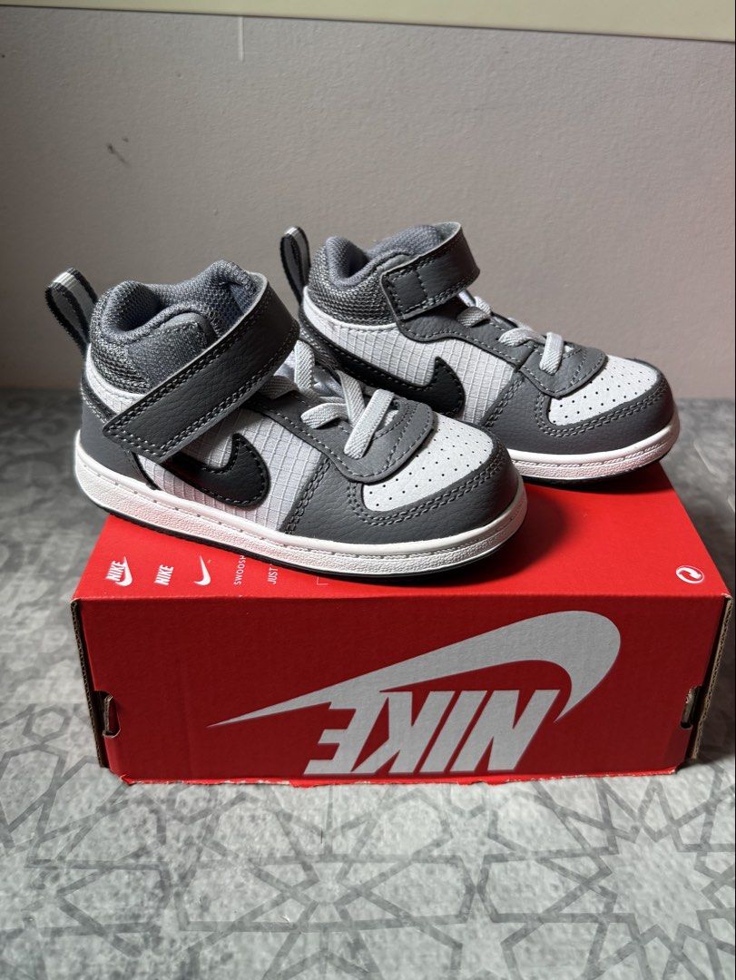 Nike Court Borough Mid (TDV) (Category: Babies & Kids Fashion) located in Muntinlupa City. Submitted by chmlvlla0902 (Listing ID 1471092144, Image 2). Description: Used 3x only .