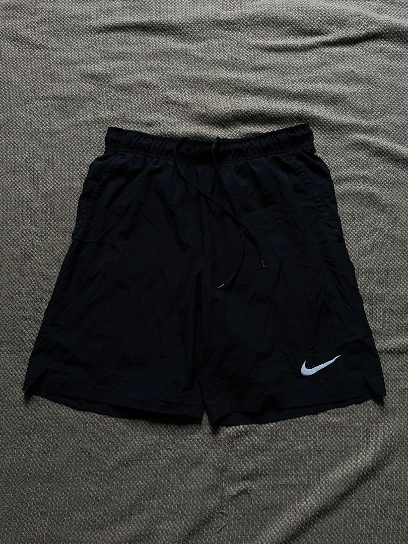 Nike Dri fit Short (Category: Shorts) located in Cebu City. Submitted by _moore.ph (Listing ID 1470957027, Image 2). Description: Nike Dri fit Short Excellent Condition Size M on tag Waistline: 28-33 No Issue DM if Interested📩 .