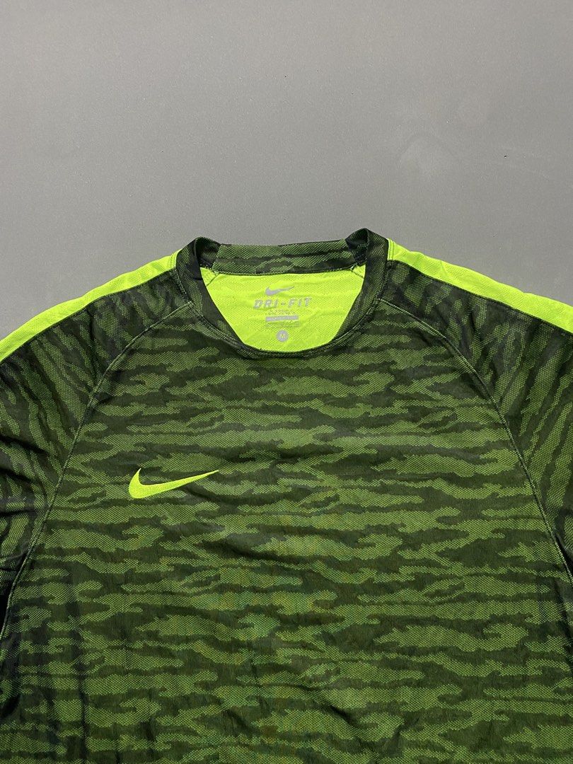 Nike Flash Olive Camou Dri-Fit (Category: Activewear) located in Pasay City. Submitted by thrift.wards (Listing ID 1471040347, Image 2). Description: size: medium width: 20 length: 27 no issue.
