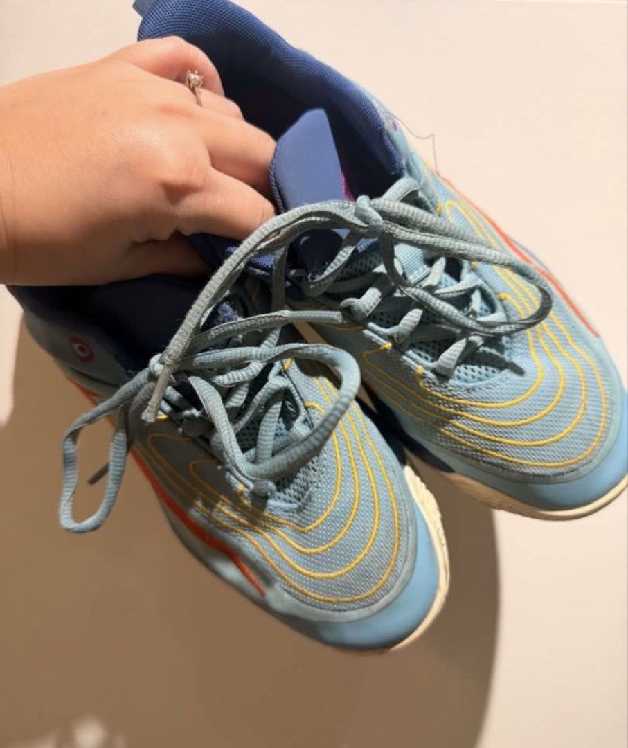 NIKE GIANNIS IMMORTALITY (5.5Y/24cm) (Category: Babies & Kids Fashion) located in Batangas. Submitted by melissa.closet (Listing ID 1470962795, Image 3). Description: Original 100% Bought at NIKE Flagship ATC. GS Size 5.5Y/24cm Condition: Very Good. Needs cleaning. No more box. Perf for sporty teens. Selling low!!! LP POSTED!!!.