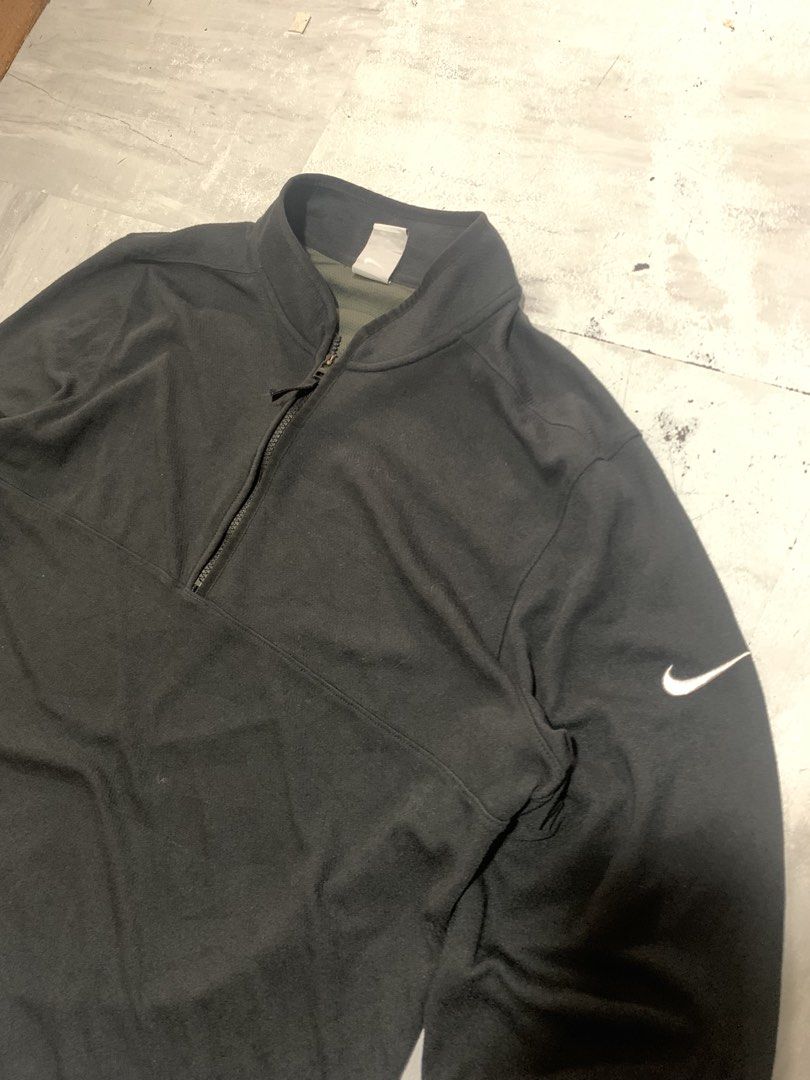 Nike half zip (Category: Coats, Jackets and Outerwear) located in Tarlac. Submitted by zain-zaniyah (Listing ID 1470995518, Image 2). Description: .