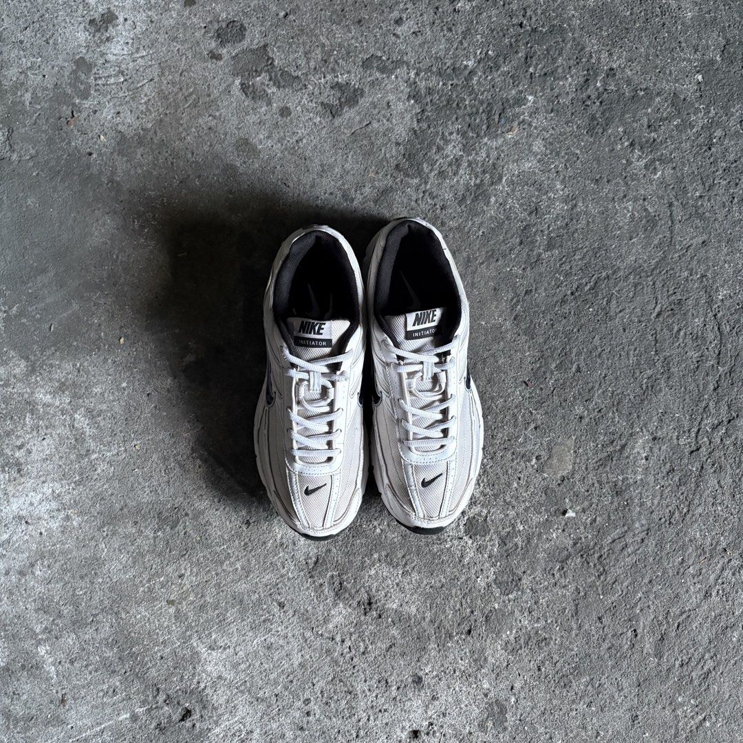Nike Initiator - White/Black (Category: Sneakers) located in Taguig. Submitted by _grailedph (Listing ID 1471026728, Image 3). Description: Nike Initiator - White/Black Authentic Size: 10.5mens/28.5cm No flaws Pair only/As is Excellent Condition ₱ 1,800.
