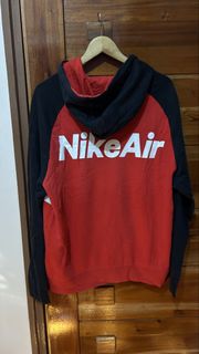 (Category: ) located in . Submitted by swoosh_thrifts (Listing ID 1470994891, Image 1). Description: .