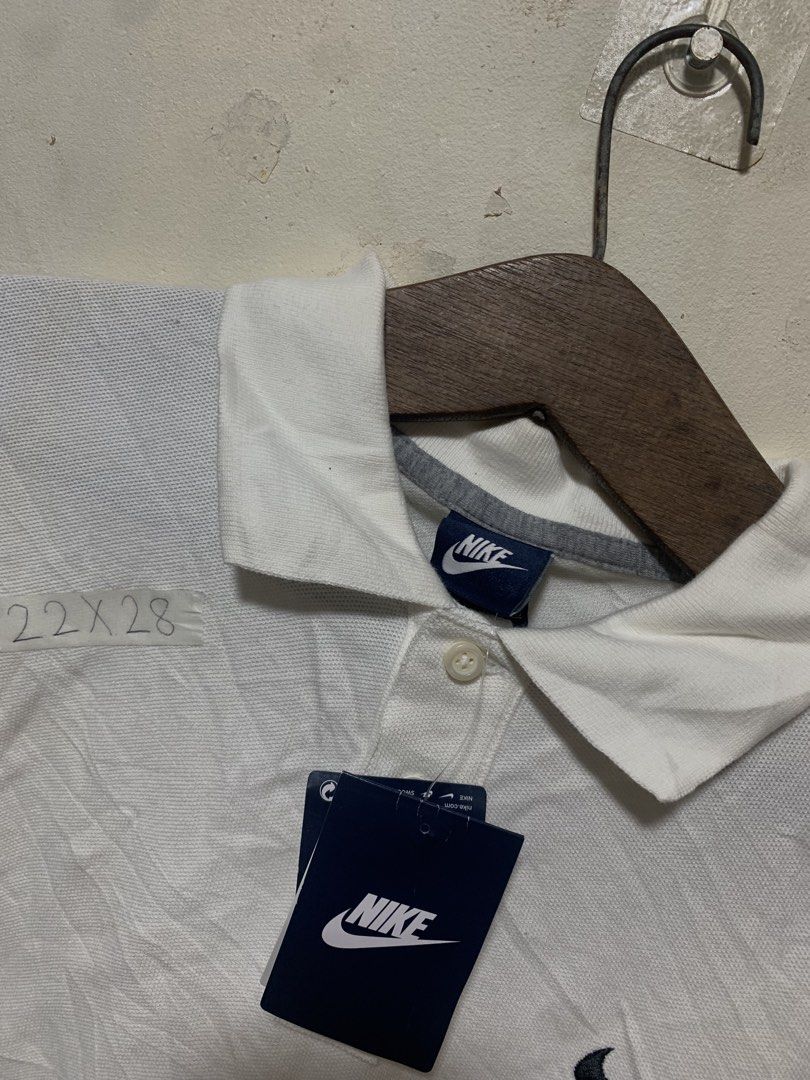 Nike Polo shirt (Category: Tshirts & Polo Shirts ) located in Tarlac. Submitted by zain-zaniyah (Listing ID 1470994113, Image 2). Description: .