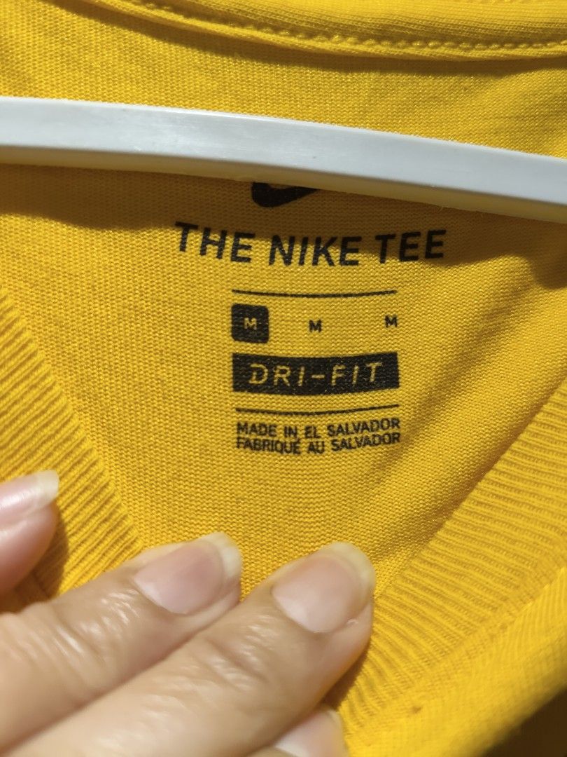 Nike Shirt for Boys Medium (Category: Babies & Kids Fashion) located in Pasig City. Submitted by furmom06 (Listing ID 1470954330, Image 2). Description: Fits 7 to 9 y.o. boys Bright yellow almost new No lints, 10/10 color rate.