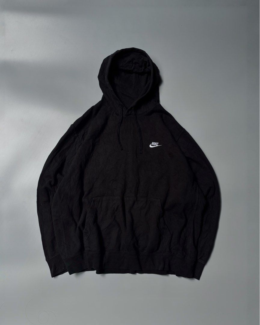 Nike Side Logo Pullover Hoodie Jacket (Category: Hoodies) located in Santa Cruz. Submitted by devbook1 (Listing ID 1470932185, Image 1). Description: Nike Side Logo Pullover Hoodie Jacket L: 29 W: 26 Excellent Condition No issue Authentic .