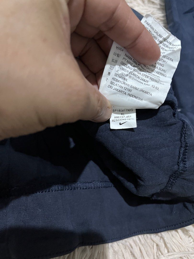 NIKE TECH FLEECE (Category: Coats, Jackets and Outerwear) located in Kabankalan. Submitted by miaangelar73343 (Listing ID 1471060480, Image 3). Description: .