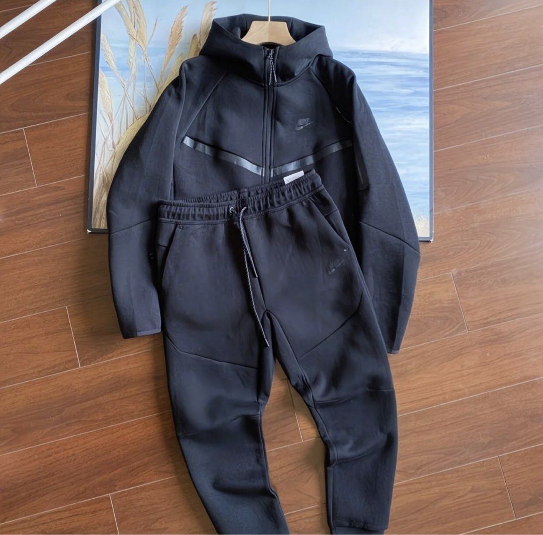 NIKE TECH FLEECE SET!! (Category: Hoodies) located in Himamaylan. Submitted by ilovemyswag67 (Listing ID 1471066579, Image 1). Description: 1-2WEEKS SHIPPING FROM CHINA HOODIE AND PANTS-only 2500 get yours now📩📩.