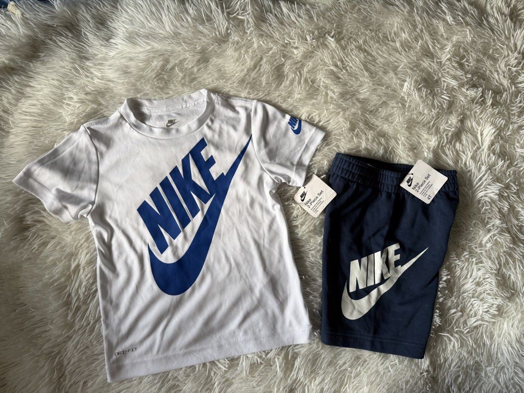 Nike terno set (Category: Babies & Kids Fashion) located in Angeles City. Submitted by buyforless04 (Listing ID 1471059552, Image 1). Description: 3-4 BN with tag.
