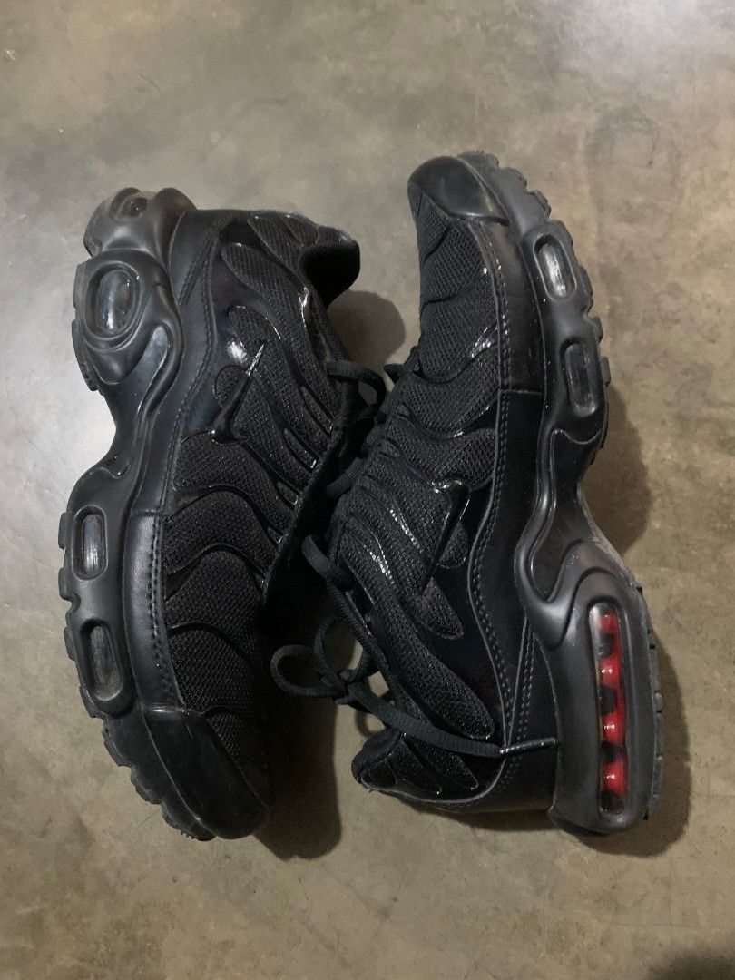 Nike TN Shoes (Category: Sneakers) located in Caloocan City. Submitted by jayjayb1738 (Listing ID 1471117547, Image 2). Description: size 8.5.