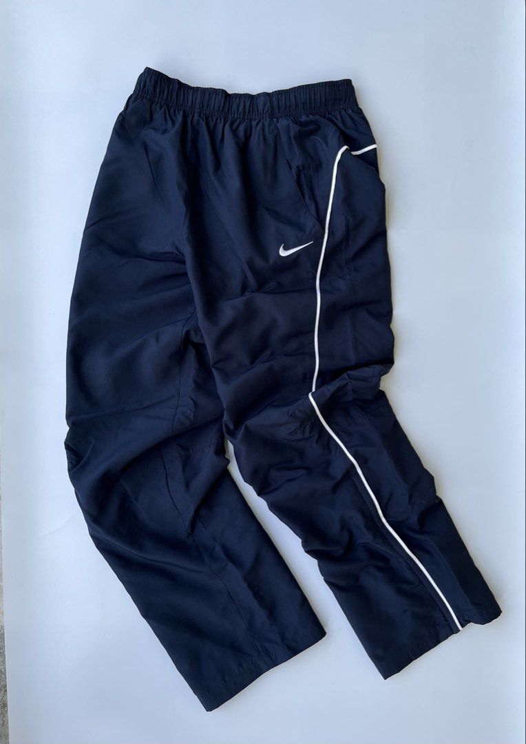 Nike track pants (Category: Trousers) located in Roxas City. Submitted by anamaria12997 (Listing ID 1471084097, Image 1). Description: .