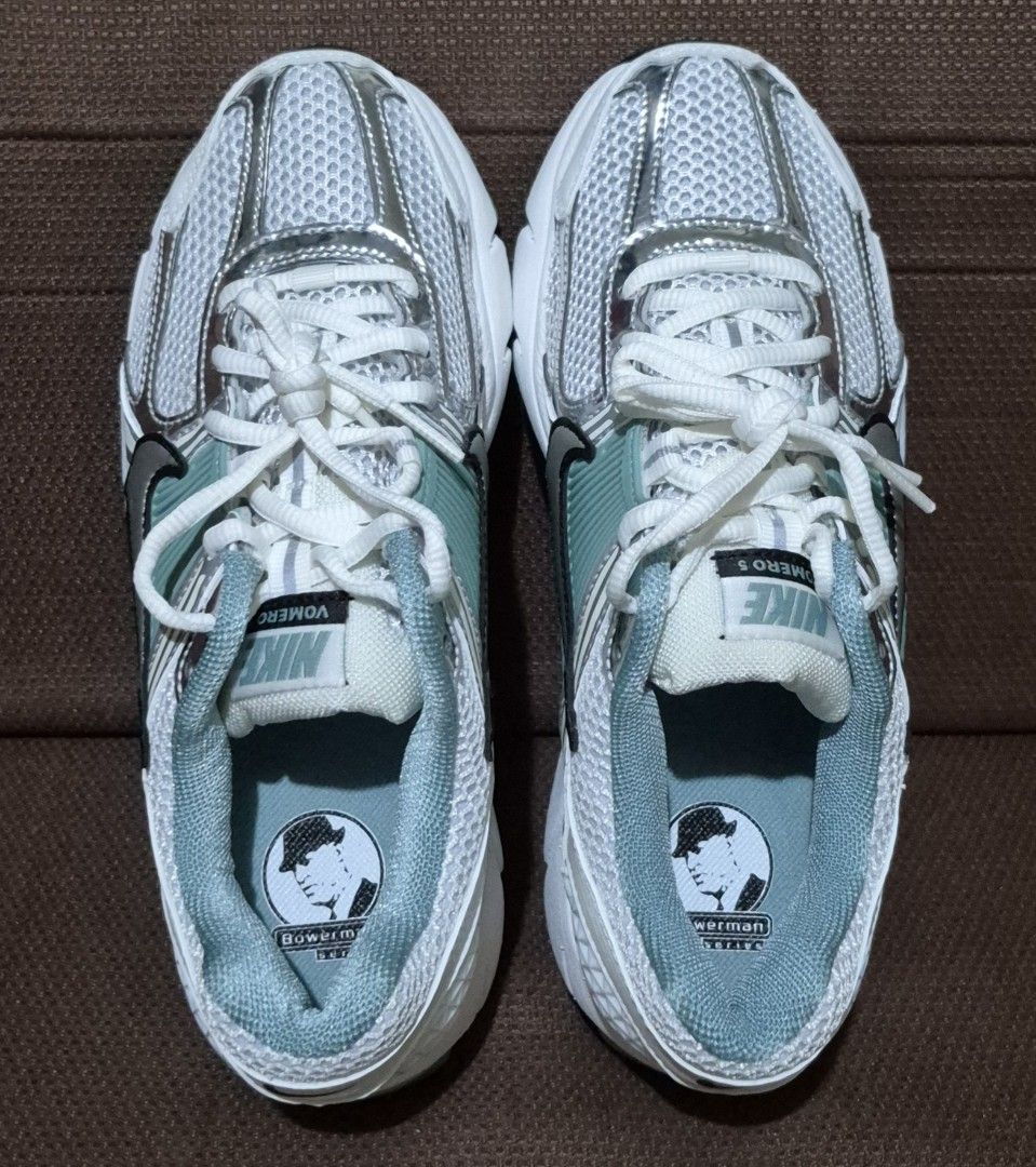 Nike Womens Zoom Vomero 5 (Category: Sneakers) located in Manila. Submitted by jm1218 (Listing ID 1471048565, Image 2). Description: Material:HF1877-101 Size:6.