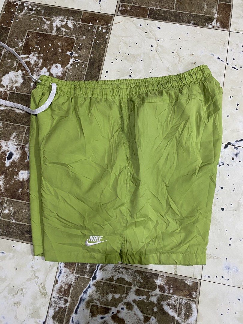 Nike woven short (Category: Shorts) located in Tagoloan. Submitted by puretiger-389e (Listing ID 1471046197, Image 3). Description: Nike Woven short As new condition Size XL 34-40 waistline 16.5 length No issue.