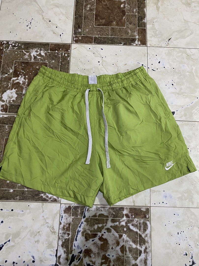 Nike woven short (Category: Shorts) located in Tagoloan. Submitted by puretiger-389e (Listing ID 1471046197, Image 2). Description: Nike Woven short As new condition Size XL 34-40 waistline 16.5 length No issue.