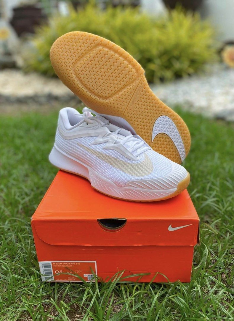 Nike Vapor Pro 3 Orewood Brown (Category: Sneakers) located in Baliuag. Submitted by flsvzn (Listing ID 1470972018, Image 1). Description: ‼️ ON-HAND & READY to SHIP 📌 Nike Vapor Pro3 OREWOOD BROWN SIZES: 10 & 11 MENS 📦Shipping via LBC, JRS & LALAMOVE 📩 DM for inquiries..
