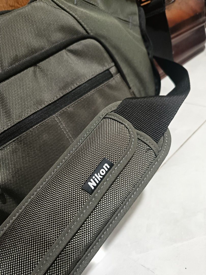 Nikon FLX Camera Bag (Olive Green) (Category: Camera Bags & Carriers) located in Santa Cruz. Submitted by friendlyfire1 (Listing ID 1470995432, Image 3). Description: Good as new Color may vary due to lighting +SF.