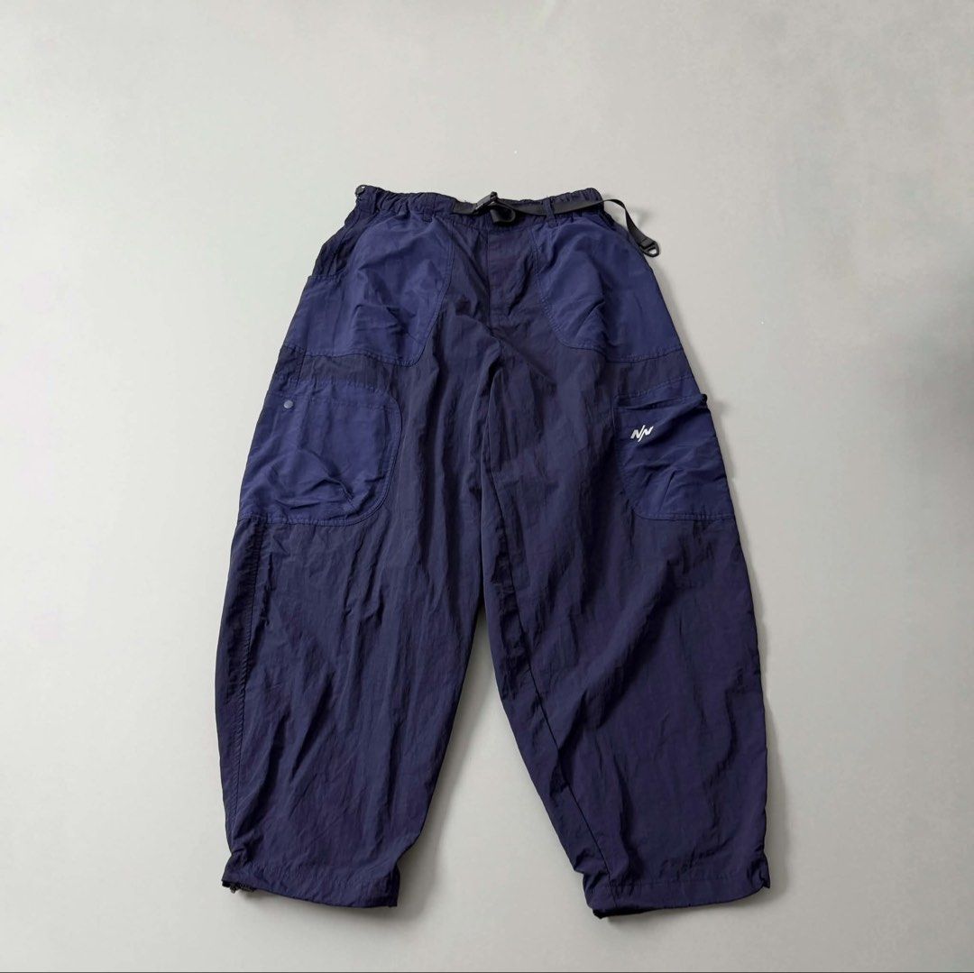 NINE POINT NINE ELLIPS T2 360 UTILITY PANTS (Category: Jeans) located in Guagua. Submitted by sweetboyy (Listing ID 1470980182, Image 1). Description: NINE POINT NINE ELLIPS T2 360 UTILITY PANTS EXCELLENT CONDITION SIZE MEDIUM ON TAG DIMES: WAISTLINE 30-32 / LENGTH 39 / LEG OPENING 8.