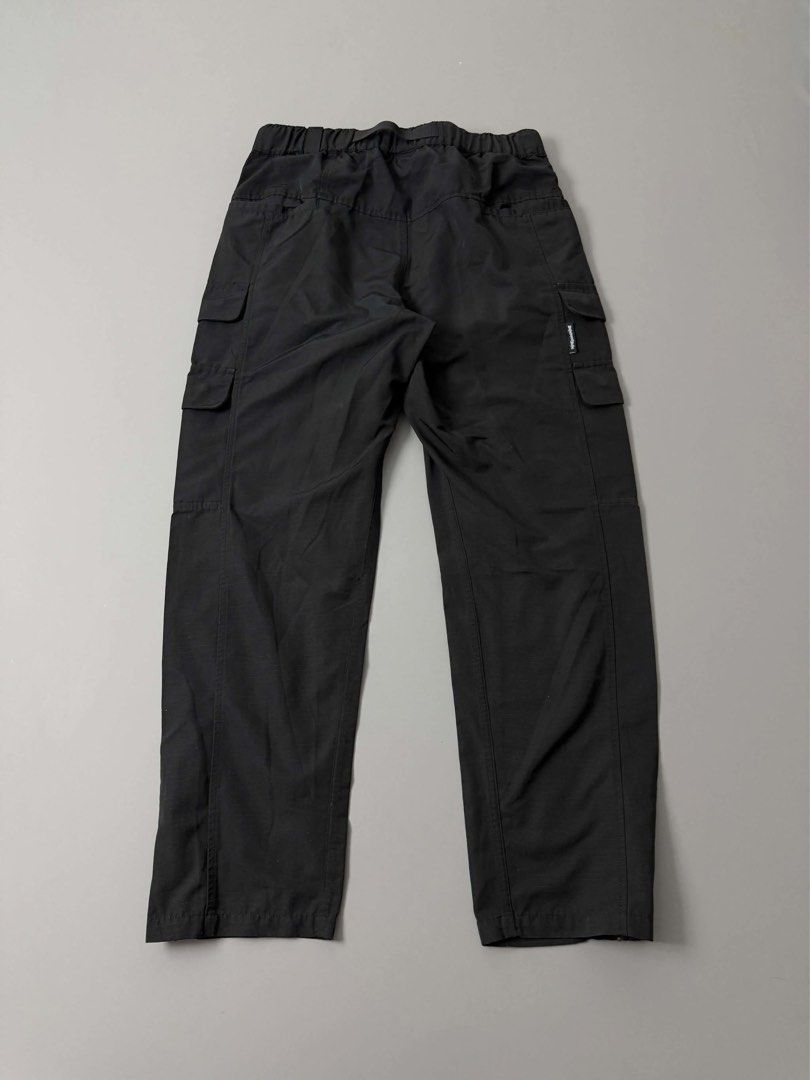 NINEPOINTNINE UTILITY CARGO (Category: Jeans) located in Guagua. Submitted by sweetboyy (Listing ID 1471040636, Image 3). Description: NINEPOINTNINE UTILITY CARGO EXCELLENT CONDITION / ISSUE: FADED LOGO) SIZE MEDIUM ON TAG DIMES: WAISTLINE 32-34 / LENGTH 39 / LEG OPENING 7.5.