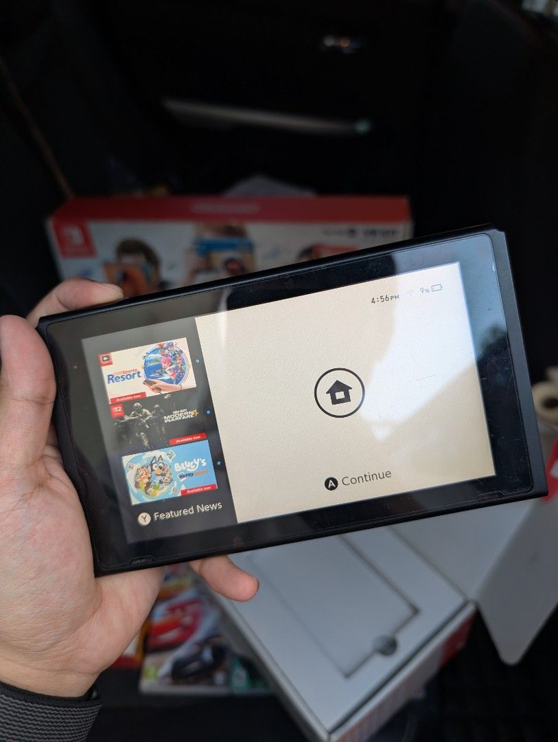 Nintendo Switch V1 Bundle + 4 Games (Mario Odyssey, Cave Story+, Cars 3 ...