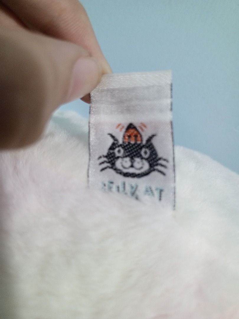 NOT AUTHENTIC Jellycat inspired bunny plush (Category: Plushies & Soft Toys) located in Caloocan City. Submitted by fiercephoenix_23c798 (Listing ID 1471000443, Image 2). Description: - !! NOT AUTHENTIC !! - Fake po siyang jellycat, may naka-attach lang na jellycat etiketa - approx. 17 inches - Very soft and fluffy.
